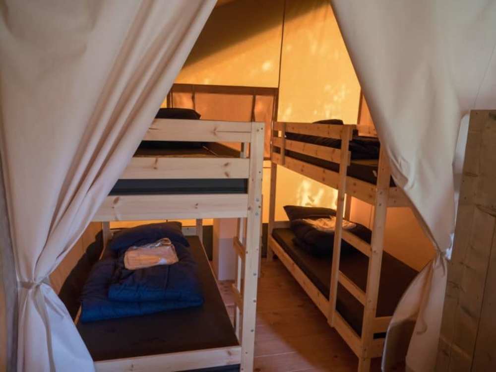 Luxe safari tent met kinderen